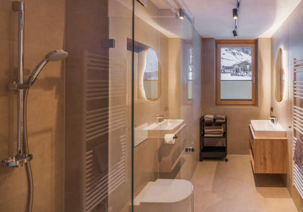 20240407_LOEWENZAHM_MF_Glr__B0001284-HDR.jpg